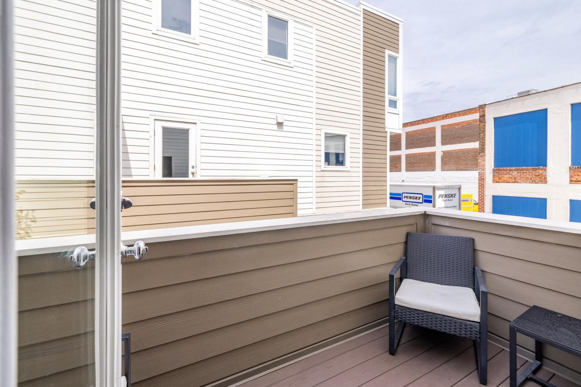 Luxury Downtown Townhome Private Garage Unit 9 Cleveland Exterior foto
