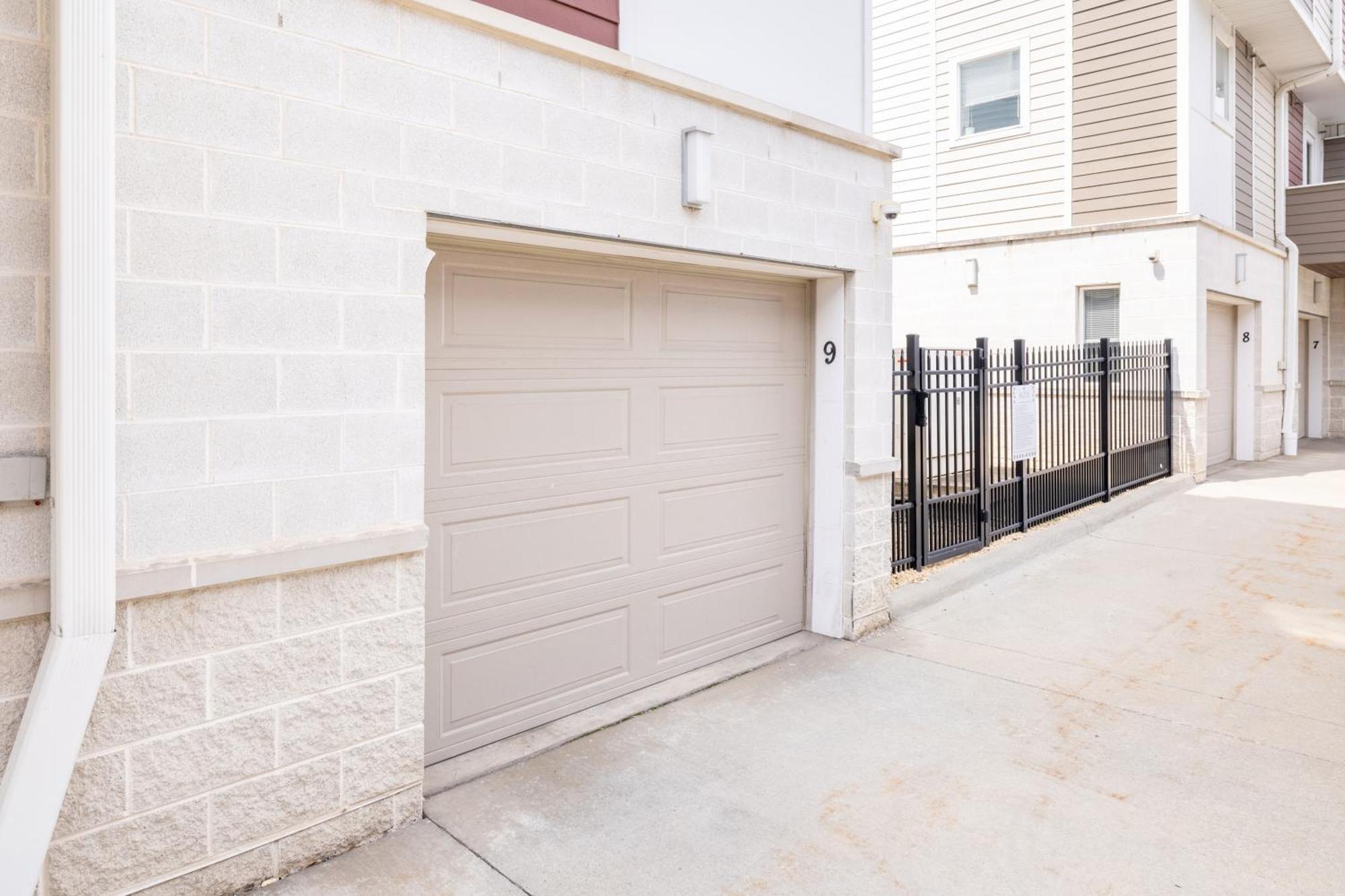 Luxury Downtown Townhome Private Garage Unit 9 Cleveland Exterior foto